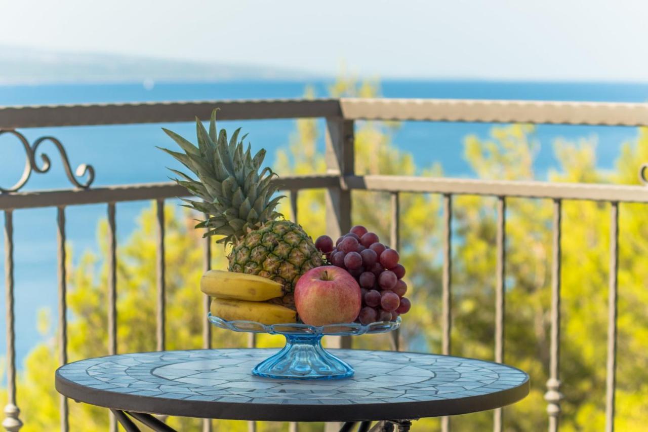 Near The Beach Apartments Jagodia Brela Εξωτερικό φωτογραφία