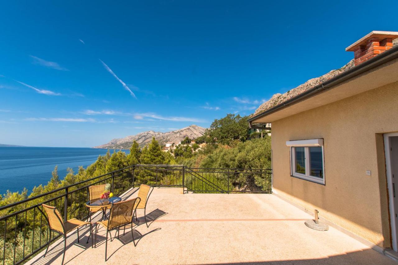 Near The Beach Apartments Jagodia Brela Εξωτερικό φωτογραφία