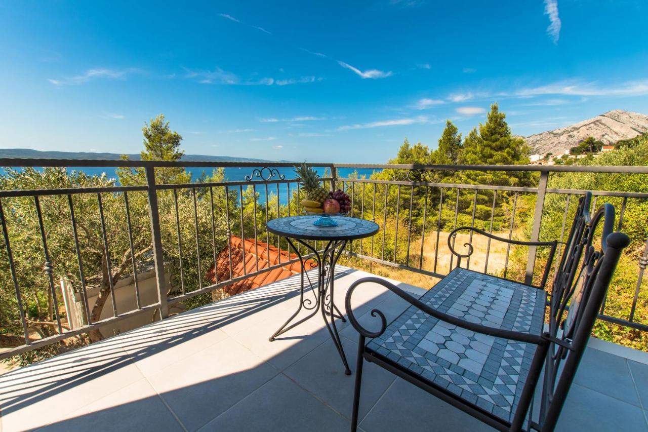 Near The Beach Apartments Jagodia Brela Εξωτερικό φωτογραφία
