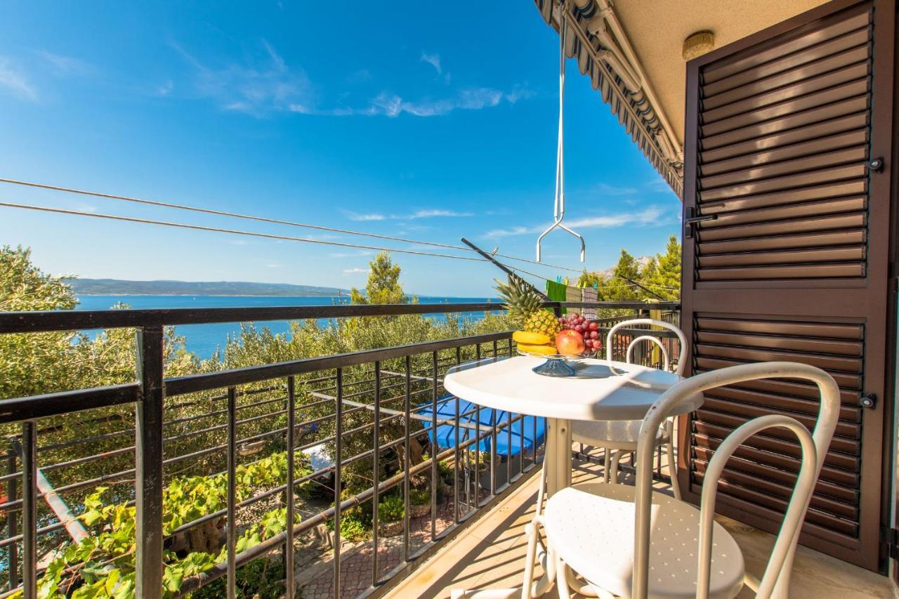 Near The Beach Apartments Jagodia Brela Εξωτερικό φωτογραφία