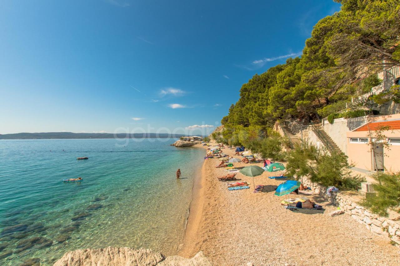 Near The Beach Apartments Jagodia Brela Εξωτερικό φωτογραφία