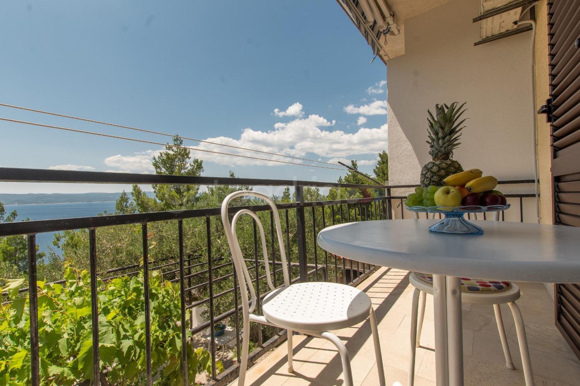 Near The Beach Apartments Jagodia Brela Εξωτερικό φωτογραφία