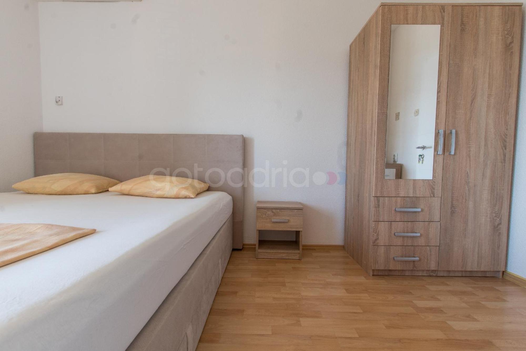 Near The Beach Apartments Jagodia Brela Εξωτερικό φωτογραφία